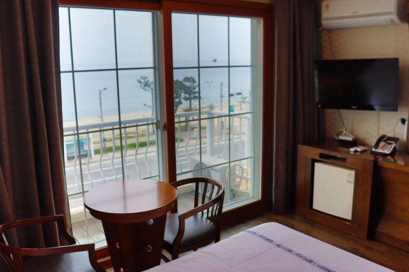 Benikea Mountain And Sea Yangyang image