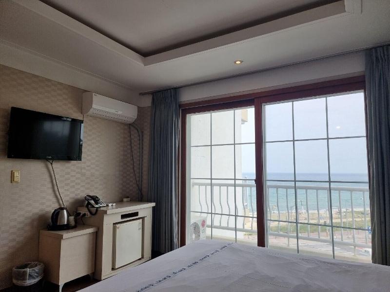 Benikea Mountain And Sea Yangyang image