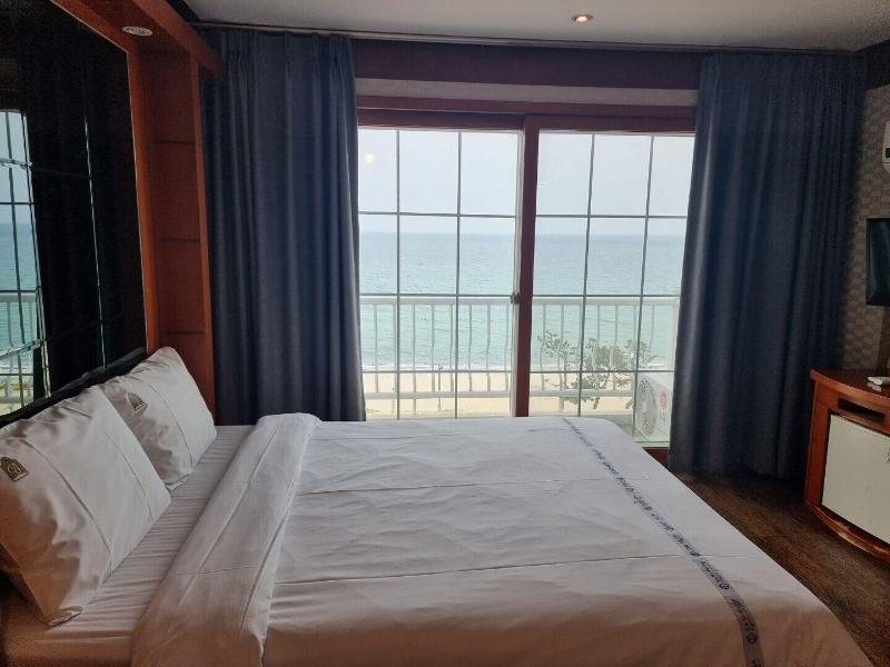 Benikea Mountain And Sea Yangyang image