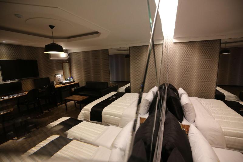 Hotel Nine — photo 6