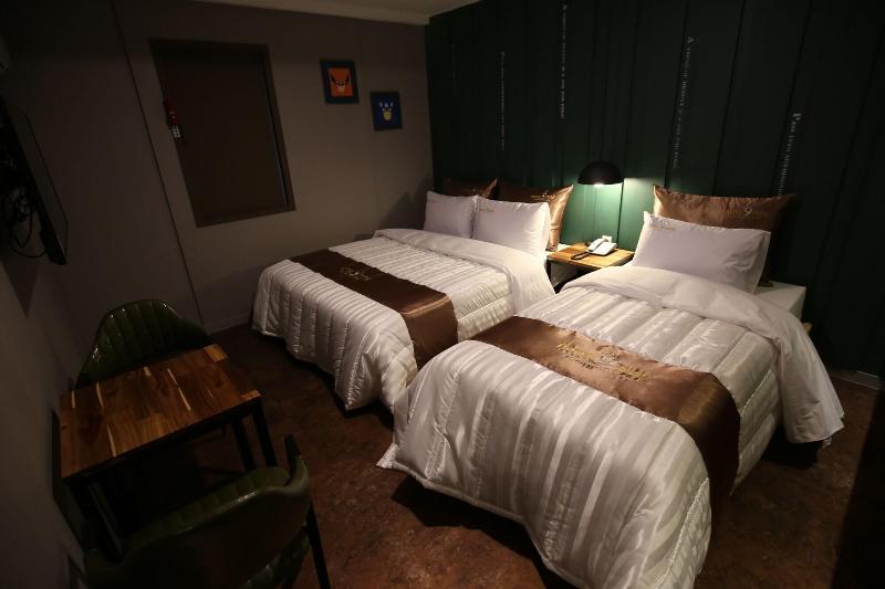 Hotel Nine — photo 21