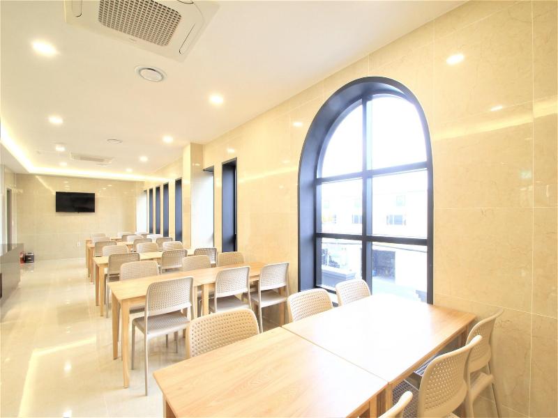 Hotel Prima image
