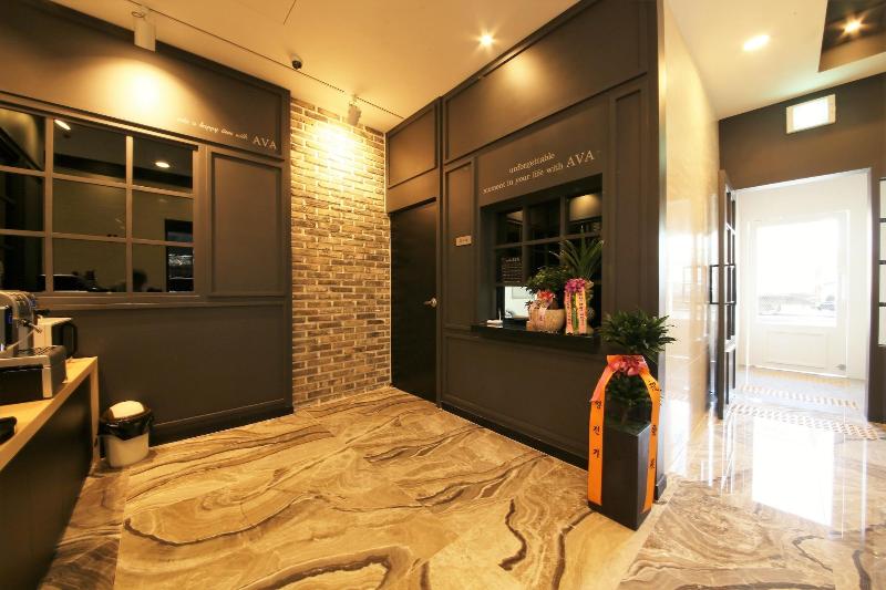 Premium Ava Hotel Sasang image