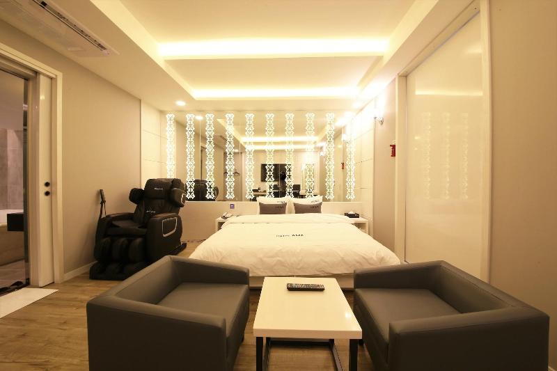 Premium Ava Hotel Sasang image