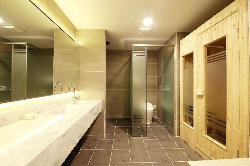 Premium Ava Hotel Sasang image