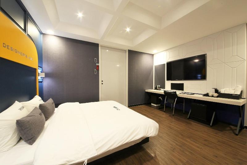 Premium Ava Hotel Sasang image
