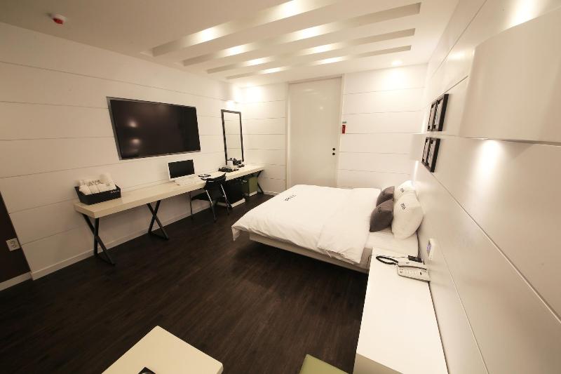 Premium Ava Hotel Sasang image