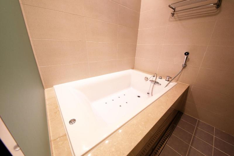 Premium Ava Hotel Sasang image