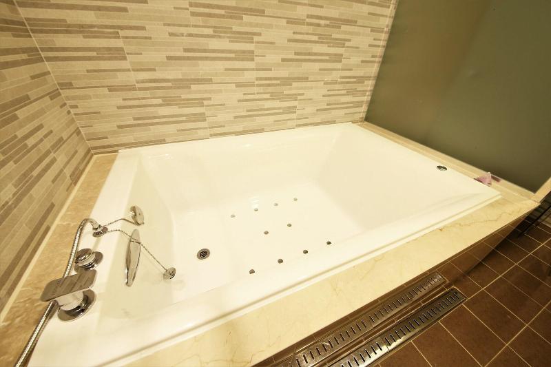 Premium Ava Hotel Sasang image