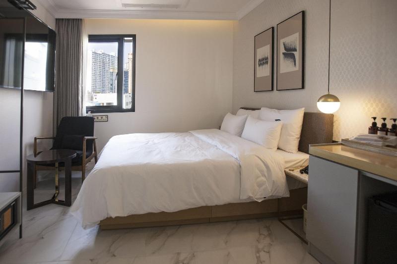 Busanjin Brown-dot hotel image