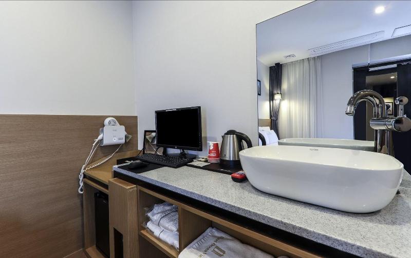 Hotel Ocean View image
