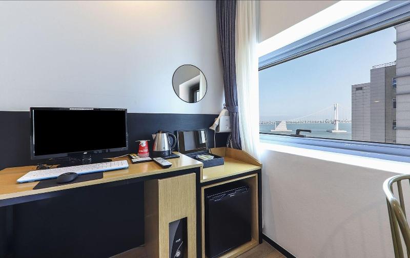 Hotel Ocean View image