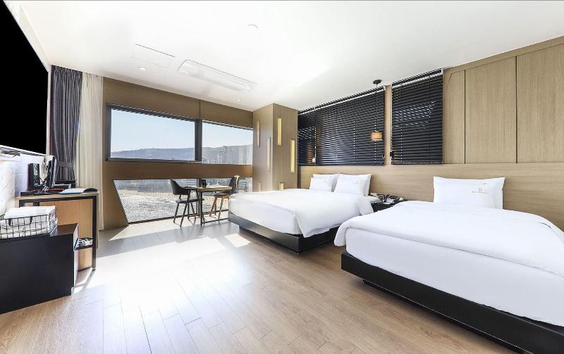 Hotel Ocean View image