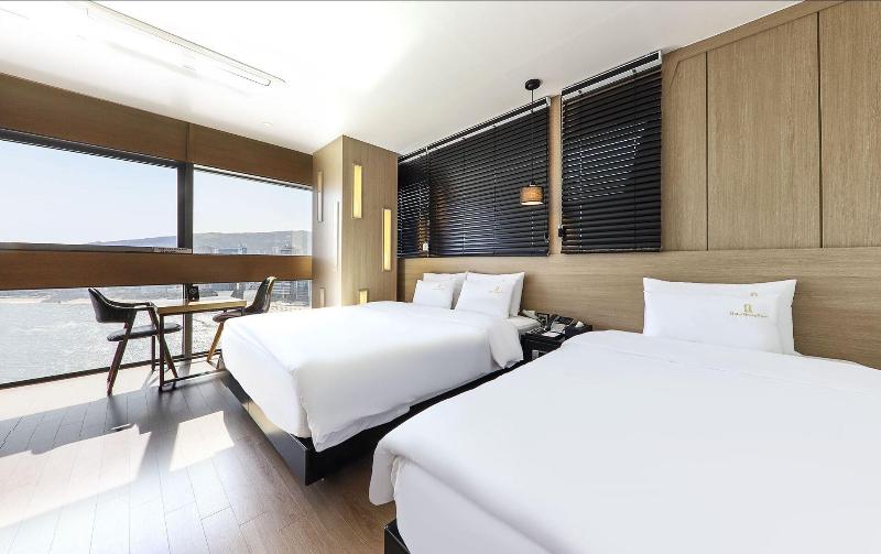 Hotel Ocean View image