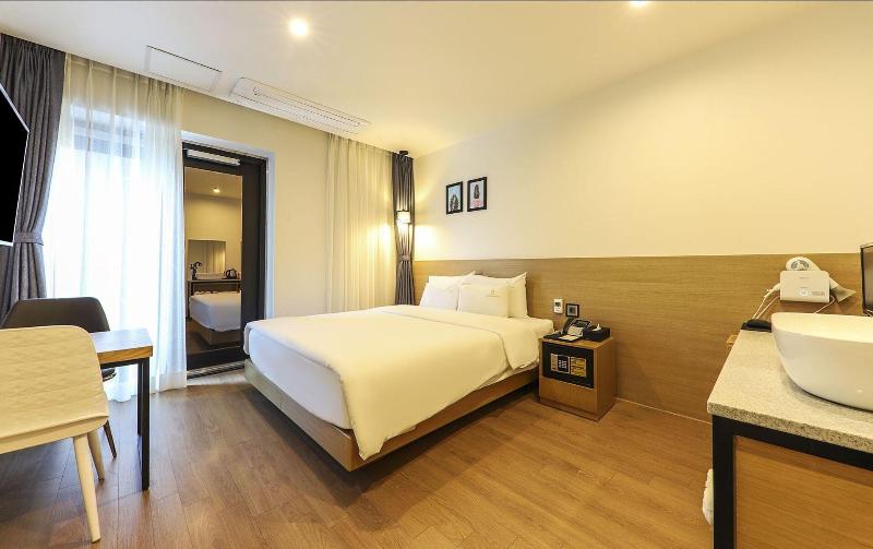 Hotel Ocean View image