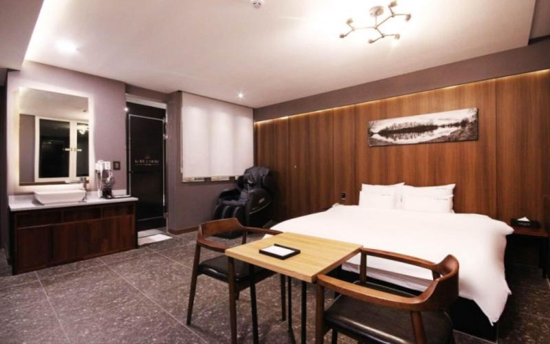 Idea Hotel image