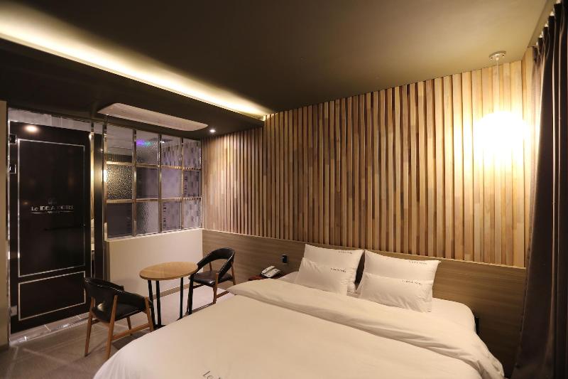Idea Hotel image