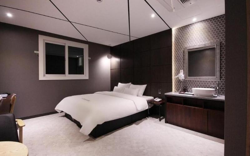 Idea Hotel image