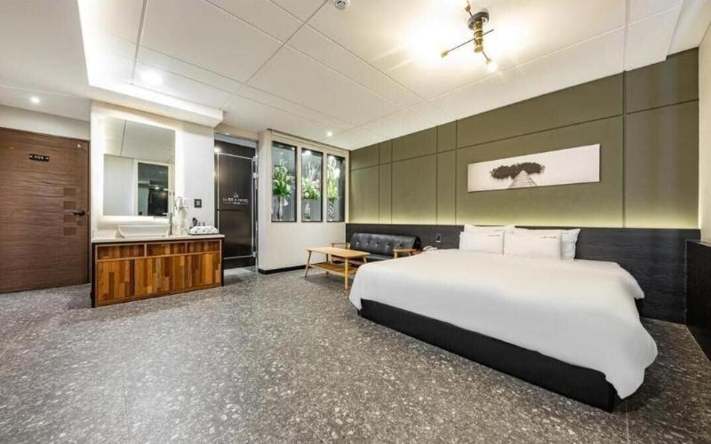 Idea Hotel image