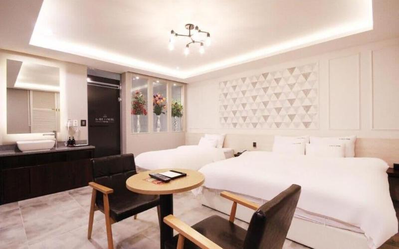 Idea Hotel image