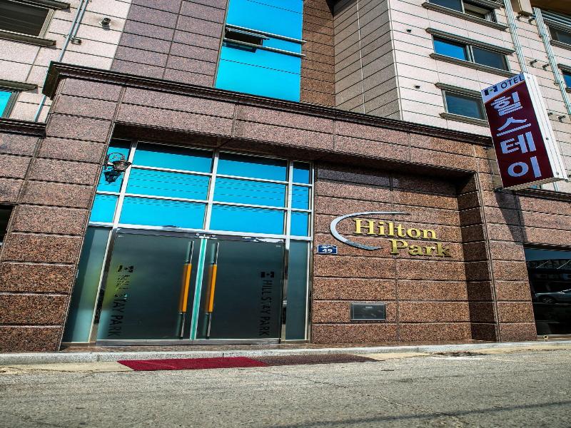Hill Stay Hotel Residence image