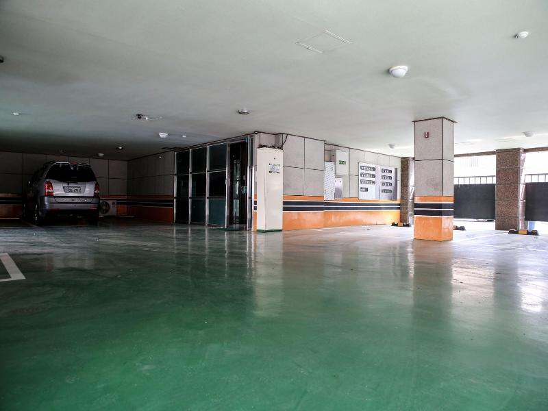 Hill Stay Hotel Residence image