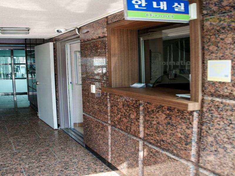 Hill Stay Hotel Residence image