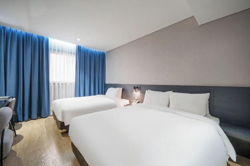 Rivertain Hotel Gyeongju image
