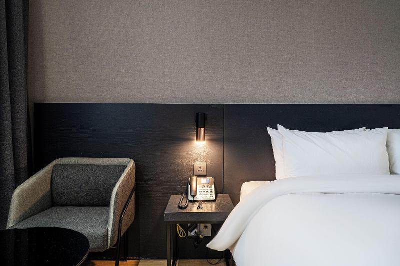 Rivertain Hotel Gyeongju image