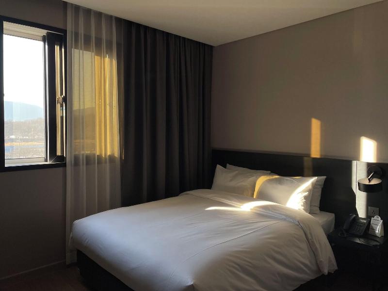 Rivertain Hotel Gyeongju image