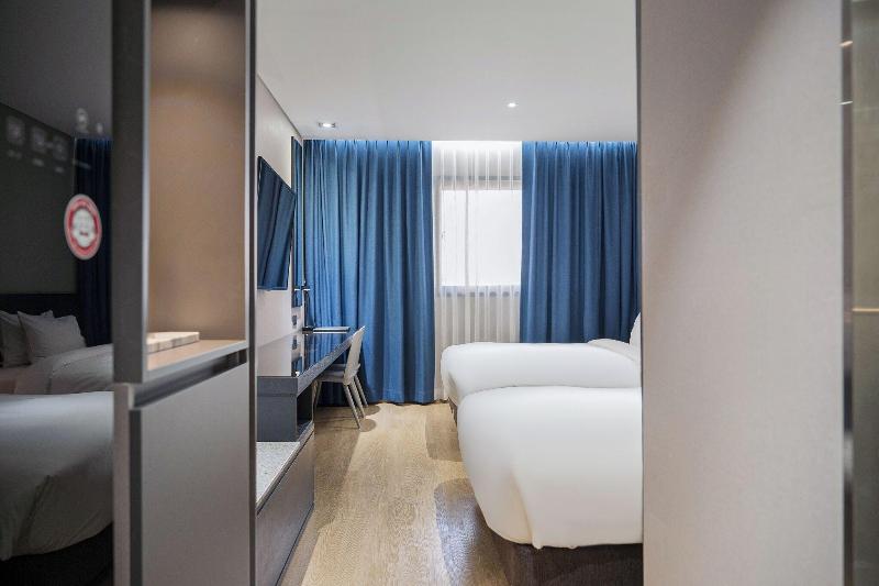 Rivertain Hotel Gyeongju image