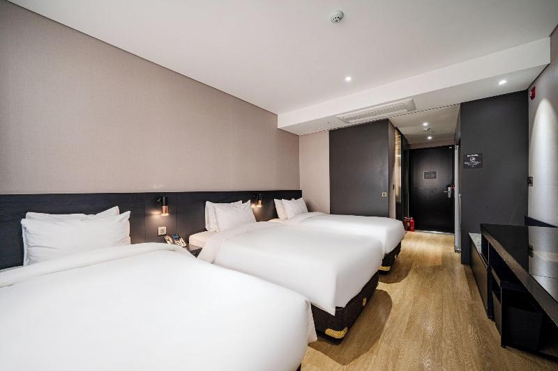 Rivertain Hotel Gyeongju image