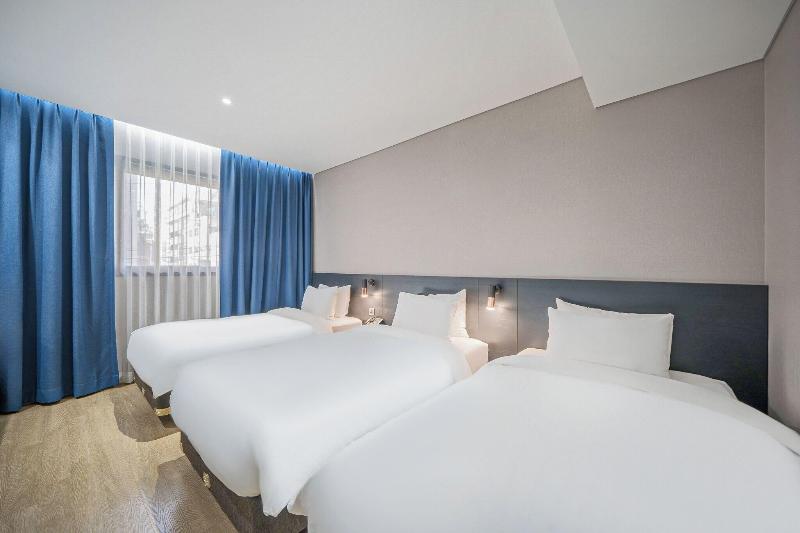 Rivertain Hotel Gyeongju image