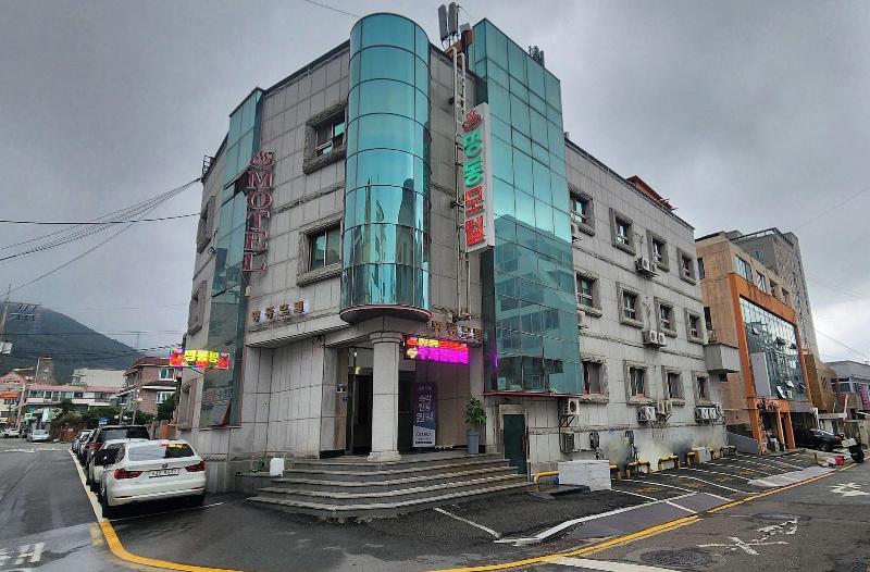 Myeongdong Motel image