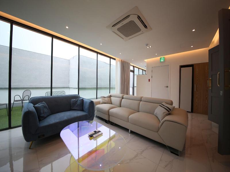 Vantt Hotel image