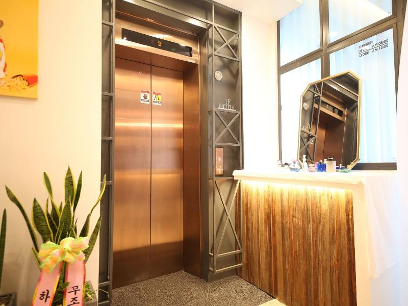 Vantt Hotel image