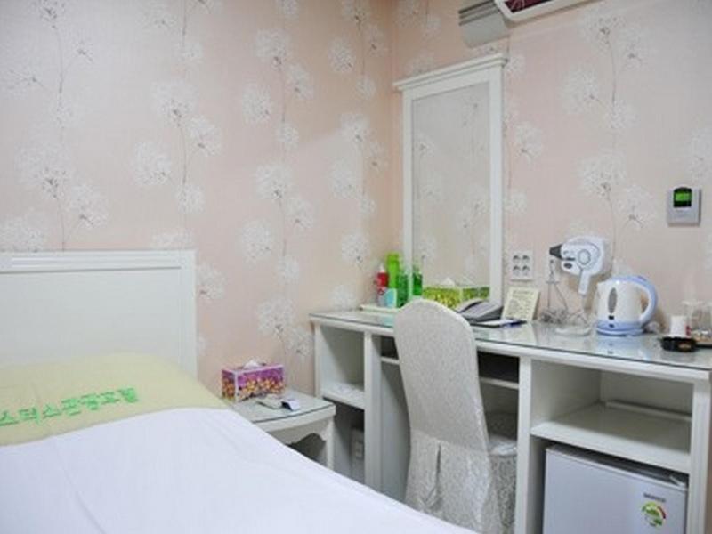 Tourist Hotel Masters image