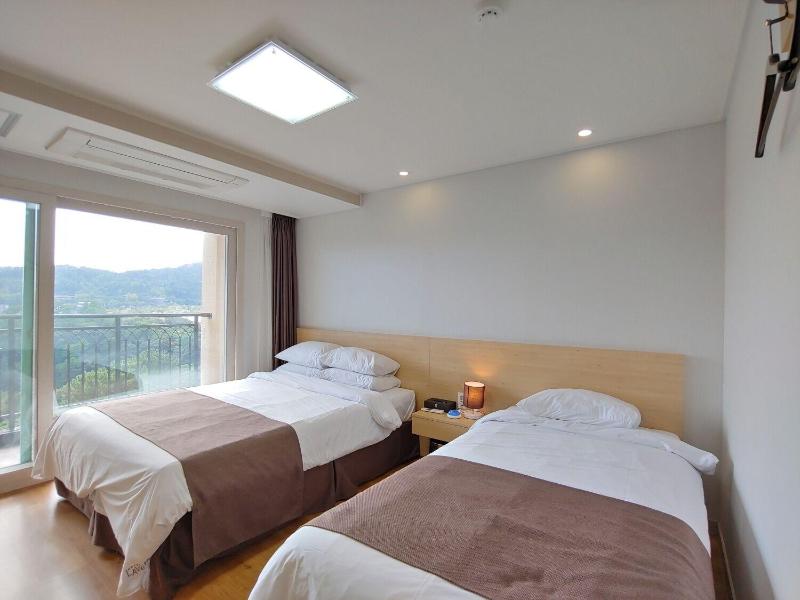 Hotel Lavender Jeju image
