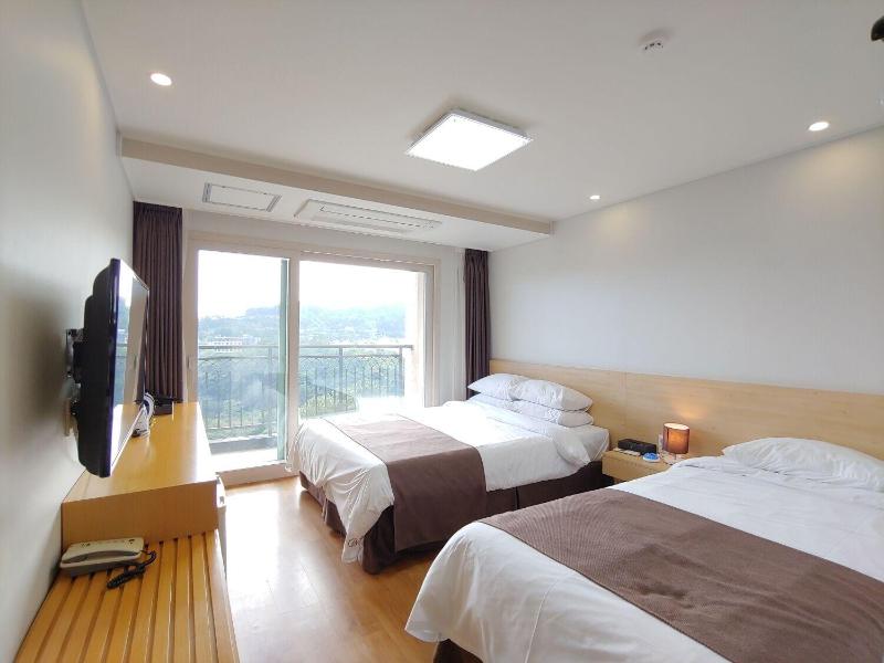 Hotel Lavender Jeju image