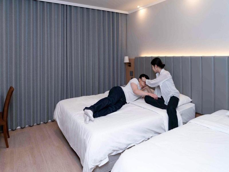 Emerald Hotel — photo 11