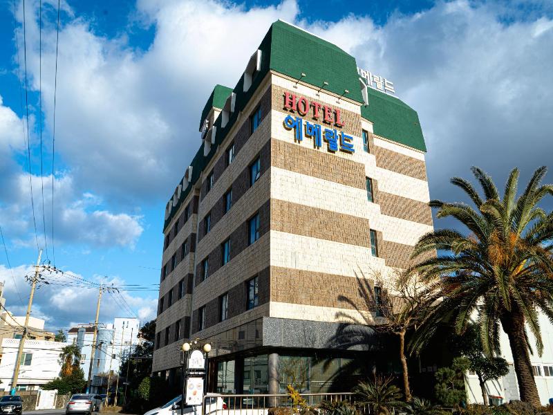 Emerald Hotel — photo 17