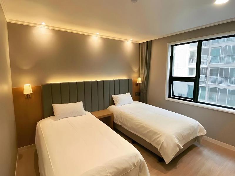 Emerald Hotel — photo 28