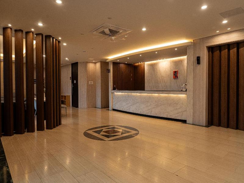 Emerald Hotel image