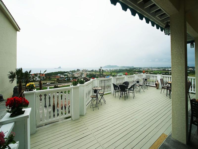 The Ocean Hill