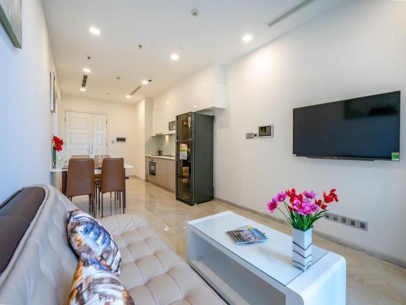 Vinhome Golden River Apartment - M'Homme image