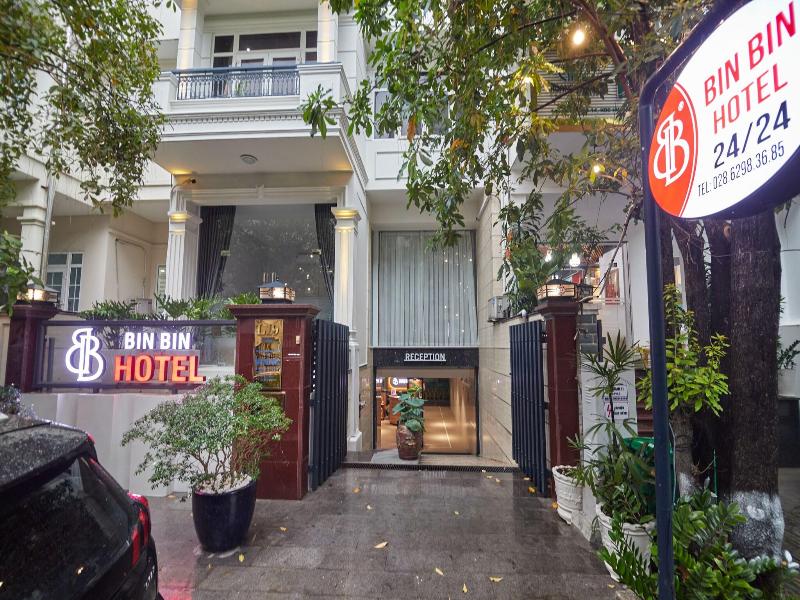 Bin Bin Hotel 2 Near Him Lam D7 image