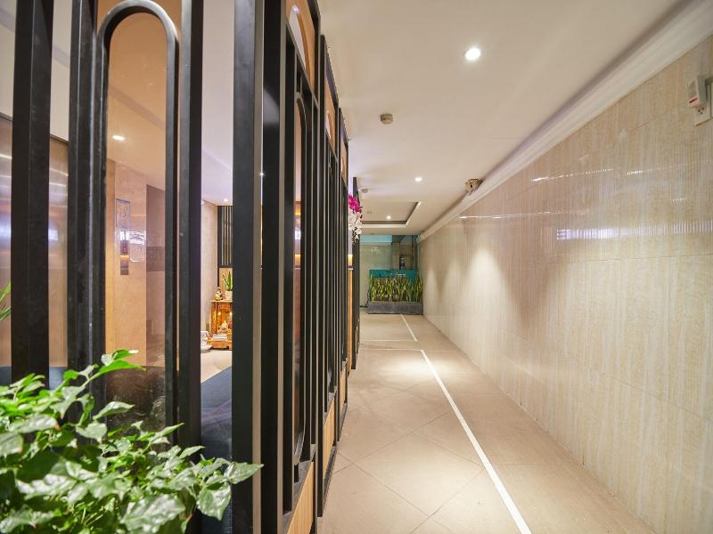 Bin Bin Hotel 2 Near Him Lam D7 image