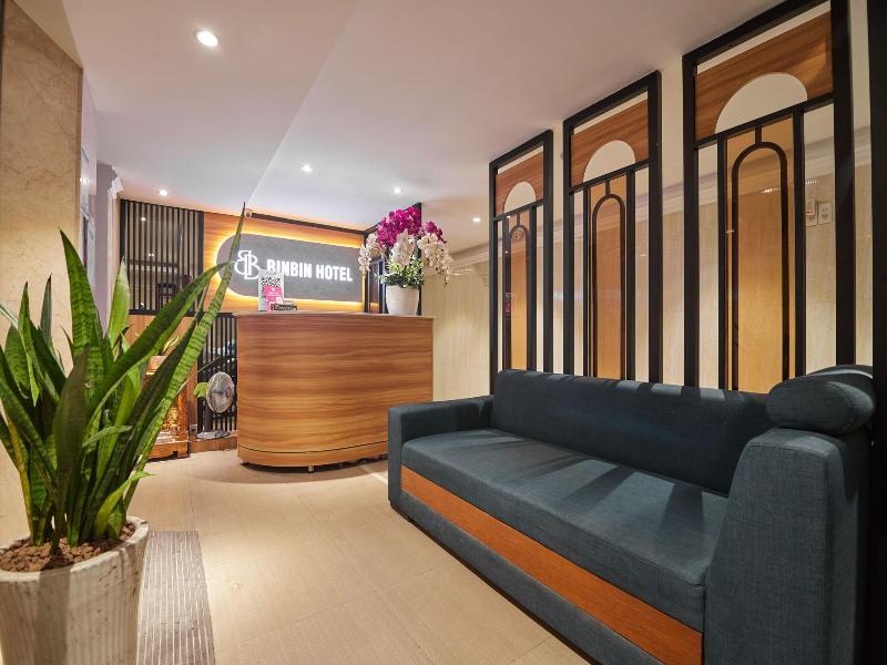 Bin Bin Hotel 2 Near Him Lam D7 image