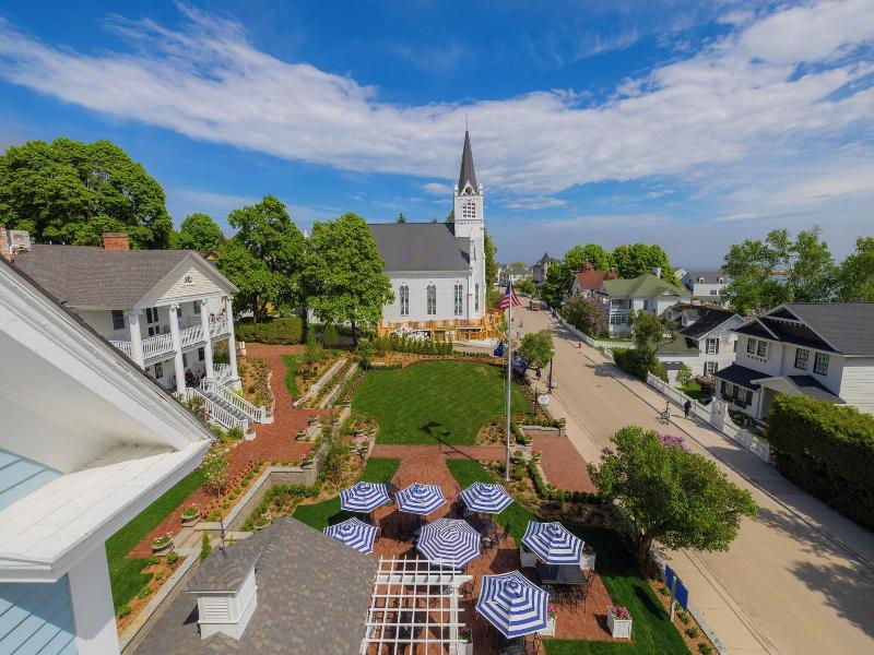 Harbour View Inn image