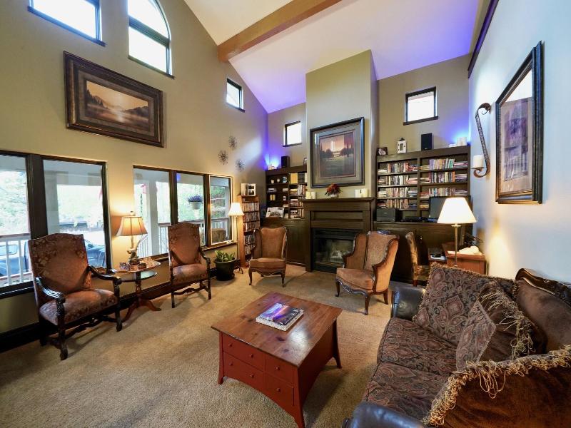 Frisco Inn On Galena Street image